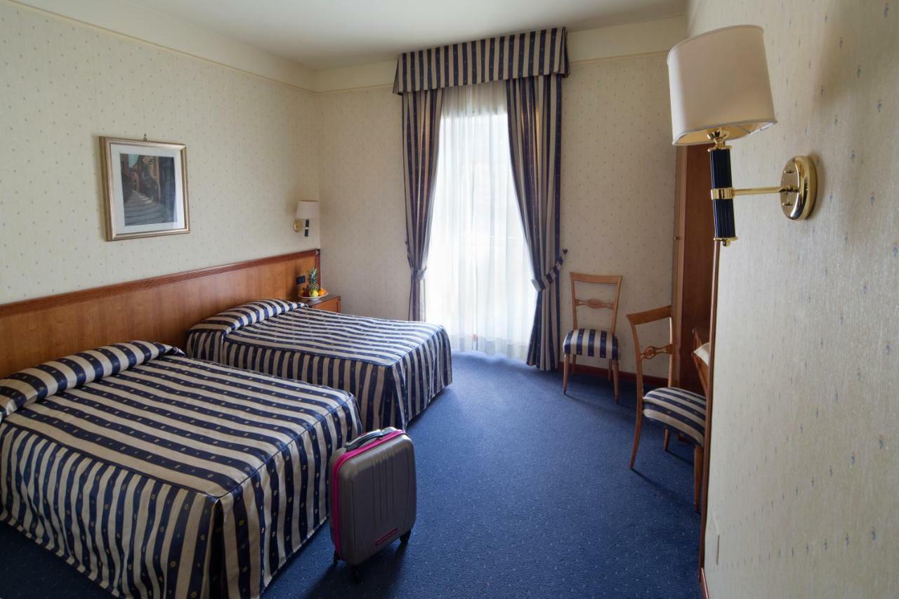 Hotel De Paris Terni Eksteriør billede