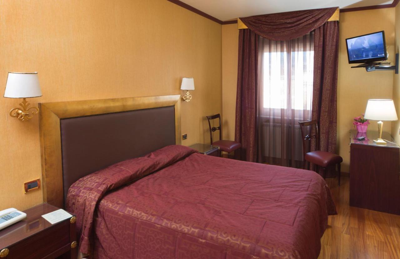 Hotel De Paris Terni Eksteriør billede